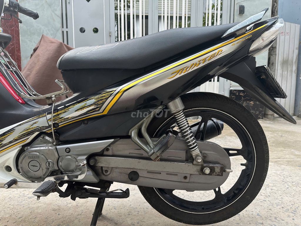 Yamaha Jupiter 2010 Đen-Trắng 60925 km. Mua bán Xe máy tại Quận 8 Tp Hồ Chí Minh được đăng bởi Huỳnh thanh nhã  hình 3