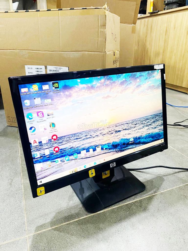 Màn Hình LCD HP v185w 18.5 inch Mỏng Nhẹ Cũ