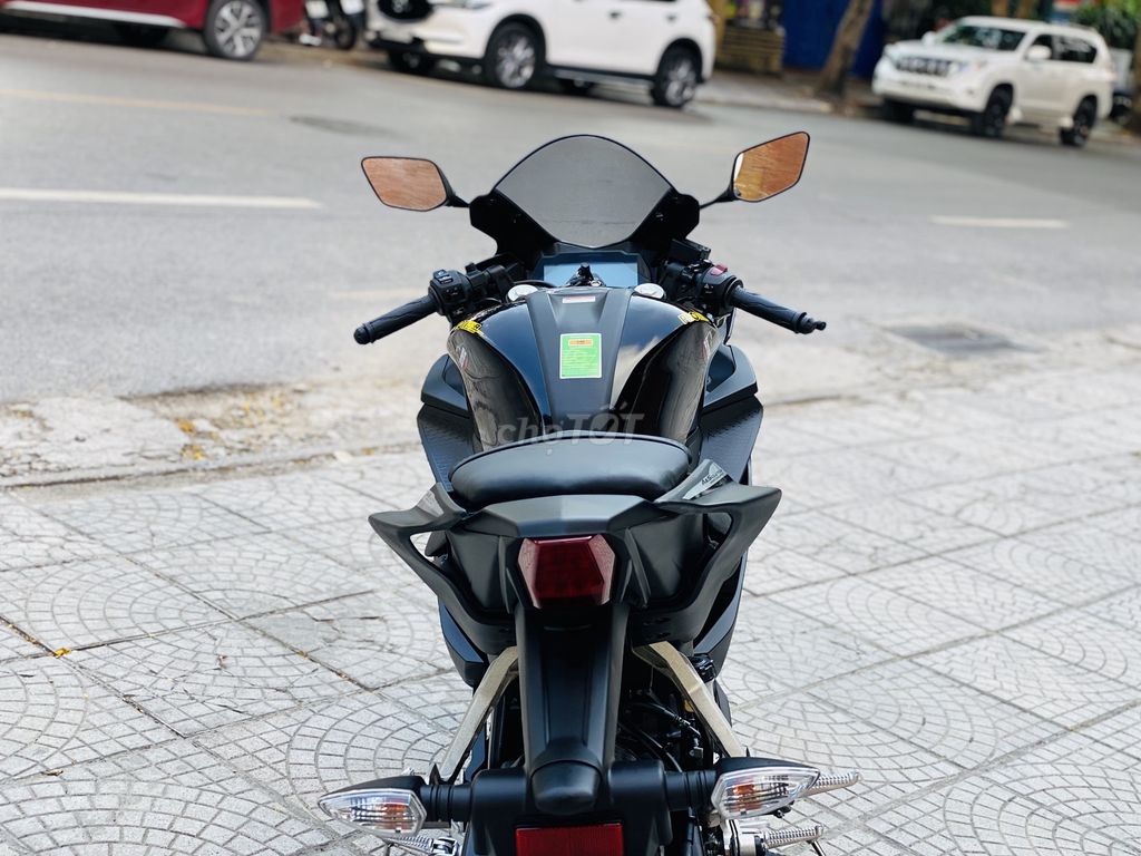 Yamaha R15 V3 Đen Nhám Chính Chủ Xe Côn Tay 2022