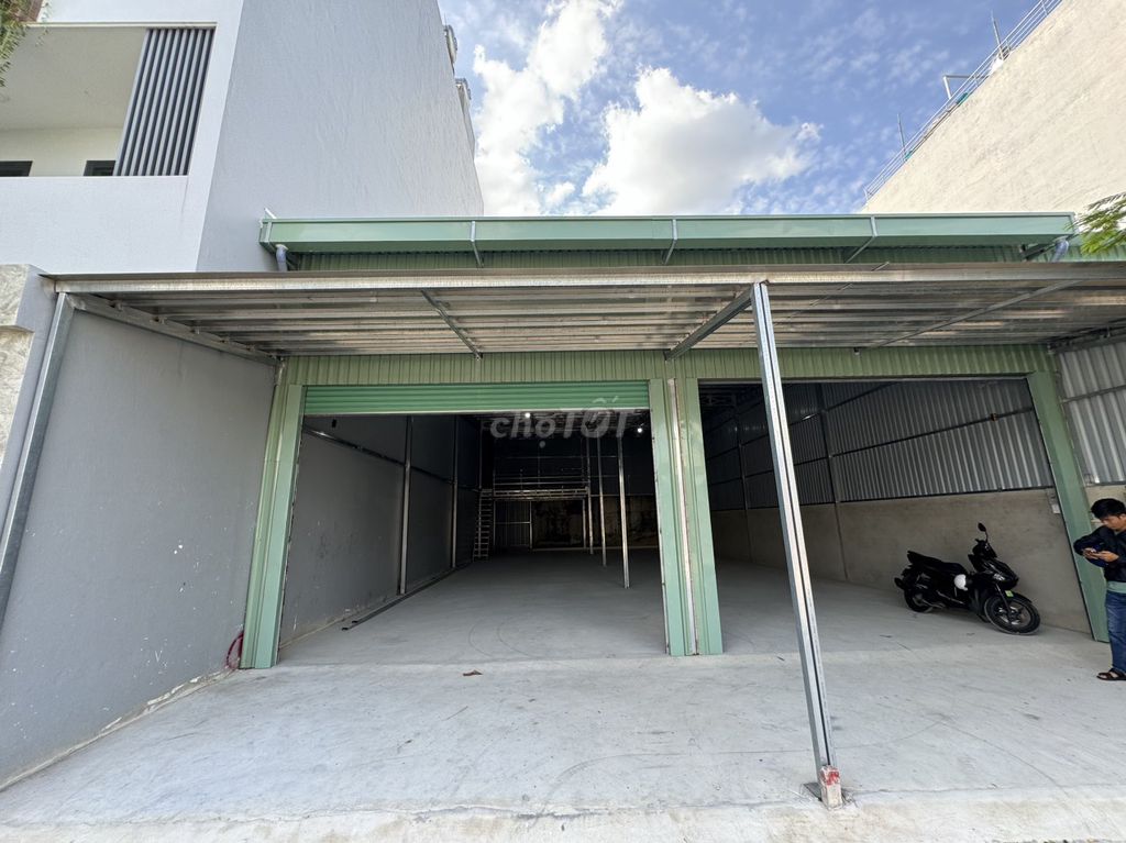 CHO THUÊ KHO 240 m2 (10m x 24m) Đường Đặng Thuỳ Trâm, P13, Bình Thạnh