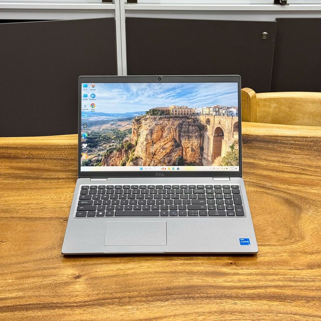 Dell Latitude 5530. i5 1245U -16G-256G-Bảo hành 6T. Mua bán Laptop tại Thành phố Thủ Dầu Một Bình Dương được đăng bởi Hùng hình 1