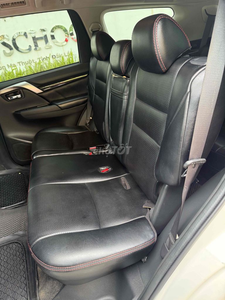 Mitsubishi Pajero Sport 2019 số sàn máy dầu 1 chủ. Mua bán Ô tô tại Thành phố Buôn Ma Thuột Đắk Lắk được đăng bởi Nguyễn duy dương hình 14