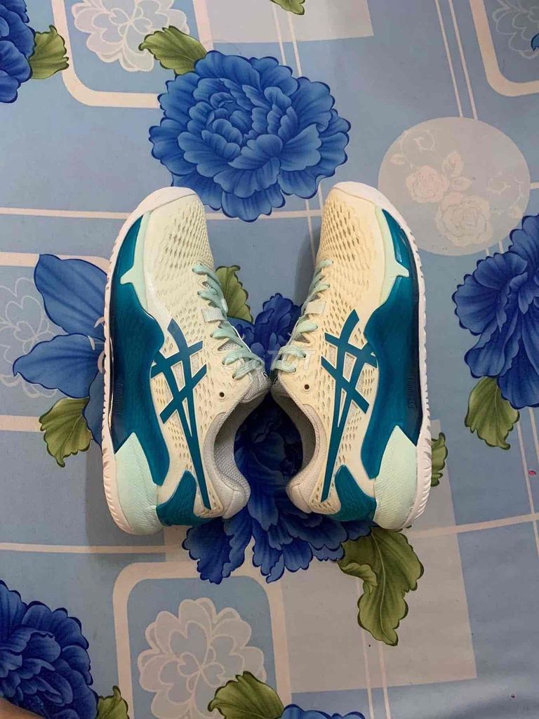Asics Gel Trắng, Xanh 38, 39 pickerball tennis. Mua bán Đồ thể thao, Dã ngoại tại Quận 5 Tp Hồ Chí Minh được đăng bởi Truong Hoang hình 1