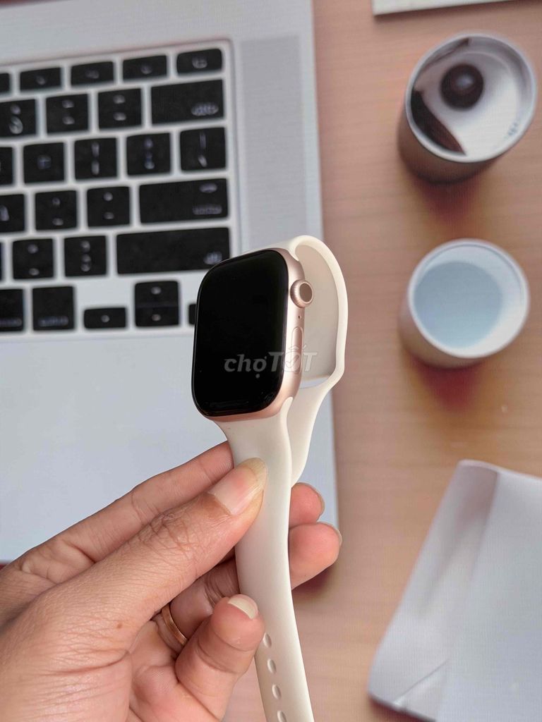 Apple Watch Series 10 Hồng 46mm. Mua bán Thiết bị đeo thông minh tại Huyện Châu Đức Bà Rịa - Vũng Tàu được đăng bởi Lê Quang Sáng hình 1