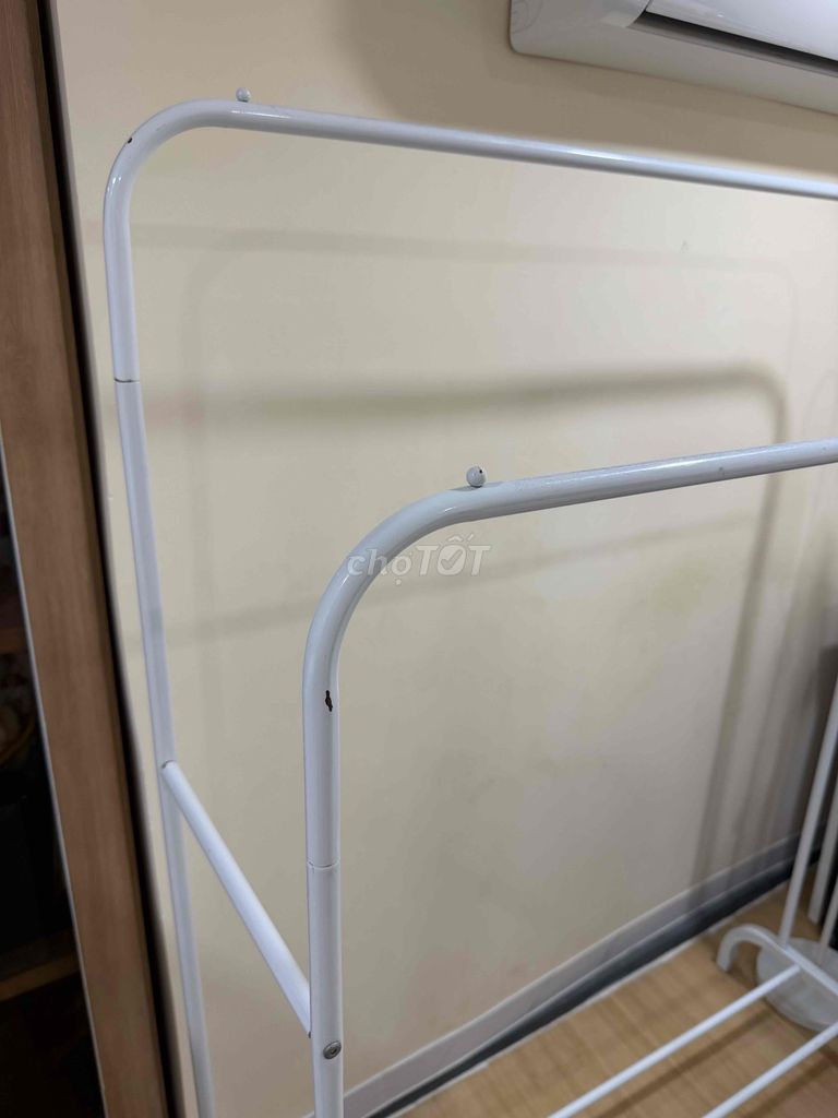 Cây treo phơi đồ + đèn decor. Mua bán Nội thất, đồ gia dụng khác tại Quận 3 Tp Hồ Chí Minh được đăng bởi Hạ Hạ hình 1