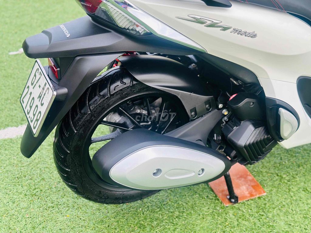SHMODE ABS DKLD 2021 9000KM XE ĐẸP QUÁ MỚI [GÓP]. Mua bán Xe máy tại Huyện Chợ Mới An Giang được đăng bởi XE MÁY THIỆN PHÁT AN GIANG hình 17