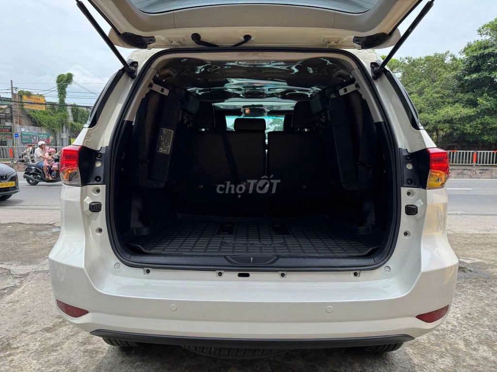 Toyota Fortuner 2017 2.7V 4x2, màu trắng,43.000 km. Mua bán Ô tô tại Quận Bình Tân Tp Hồ Chí Minh được đăng bởi Son Do hình 14
