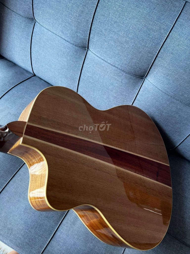 Đàn guitar acoustic dáng khuyết Mới 99%. Mua bán Nhạc cụ tại Thị xã Tân Uyên Bình Dương được đăng bởi Maria hình 1