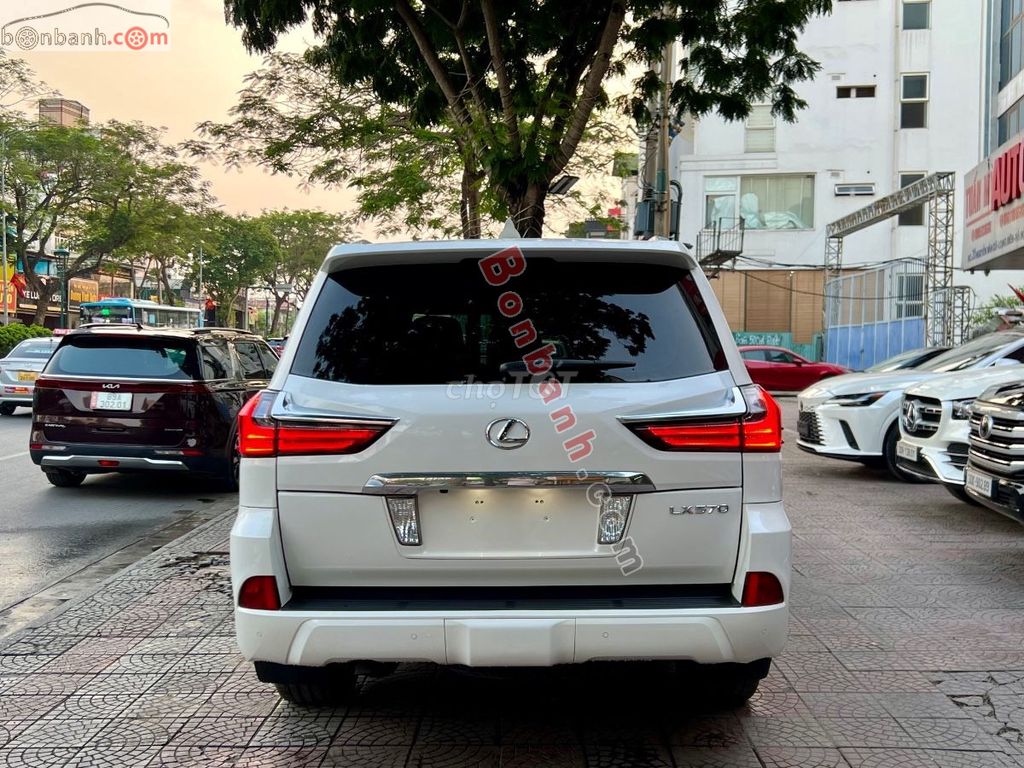 Lexus LX570 sản xuất năm 2016. Mua bán Ô tô tại Quận Long Biên Hà Nội được đăng bởi đăng hình 2