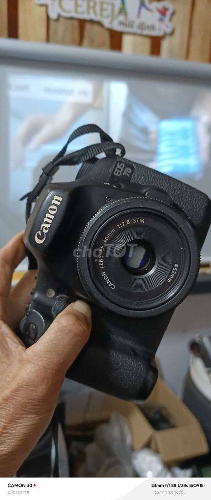 CANON 7D và lens 40 f2 8 stm