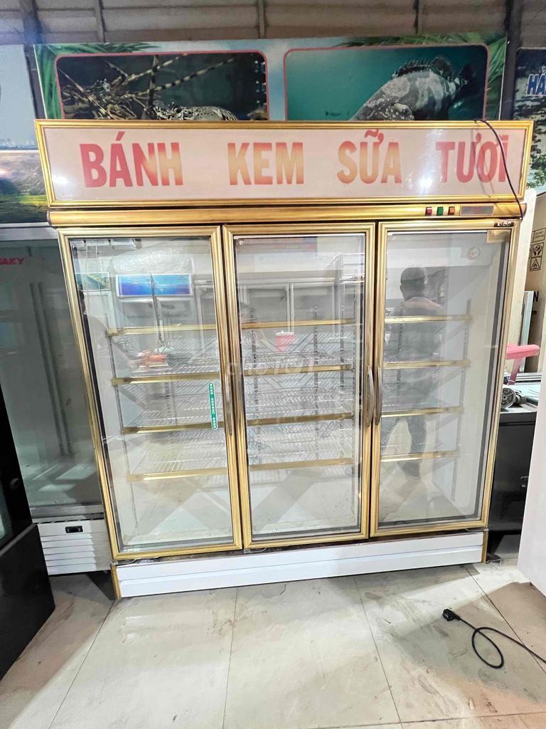 Tủ bánh kem ruỷ shing đài loan