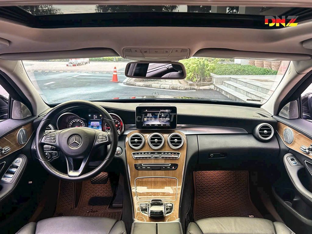 Mercedes Benz C250 Exclusive model 2017. Mua bán Ô tô tại Quận 7 Tp Hồ Chí Minh được đăng bởi JENNIE hình 9