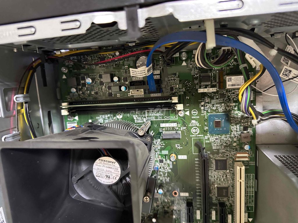 Máy tính để bàn Dell i5-8400 8GB/256GB. Mua bán Máy tính để bàn tại Thành phố Thủ Dầu Một Bình Dương được đăng bởi Tiến hình 1