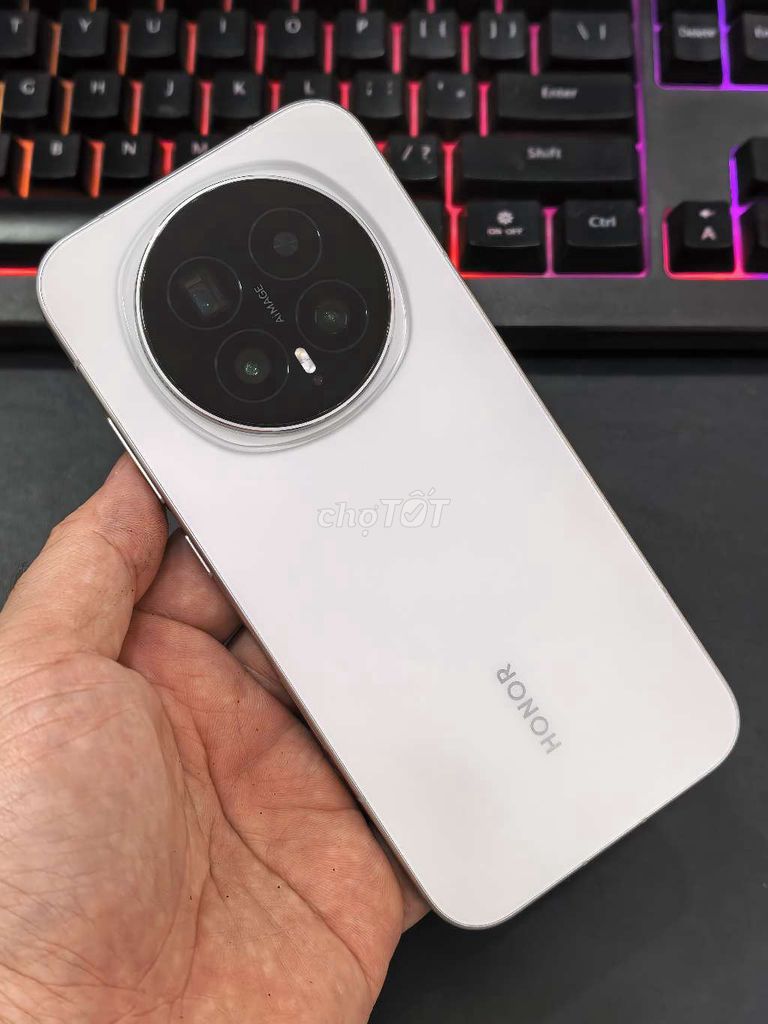 Honor Magic 8 16/512 Fullbox 99 - keng pin 100%. Mua bán Điện thoại tại Quận Ninh Kiều Cần Thơ được đăng bởi Nguyễn Toàn hình 1