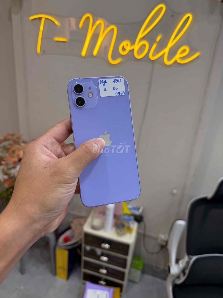 Apple iPhone 12 64GB Tím zin full vò phảy. Mua bán Điện thoại tại Quận Thanh Xuân Hà Nội được đăng bởi Ngô Tráng T Mobile hình 1