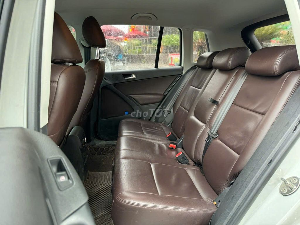 Volkswagen Tiguan 2016 2.0 AT - 75000 km. Mua bán Ô tô tại Quận Thanh Xuân Hà Nội được đăng bởi Nguyễn Tuấn Hoàng hình 14