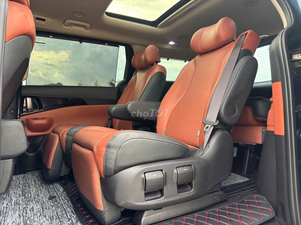 Kia Carnival 2025 Signature 2.2D - 25000 km. Mua bán Ô tô tại Thành phố Thủ Đức Tp Hồ Chí Minh được đăng bởi ĐỨC XE LƯỚT hình 4
