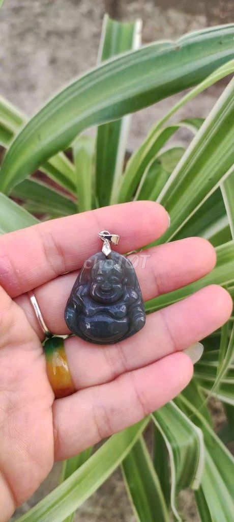 Mặt dây chuyền Phật Di Lặc Ngọc tự nhiên. Mua bán Phụ kiện thời trang khác tại Thành phố Thủ Dầu Một Bình Dương được đăng bởi huỳnh thanh hằng hình 1