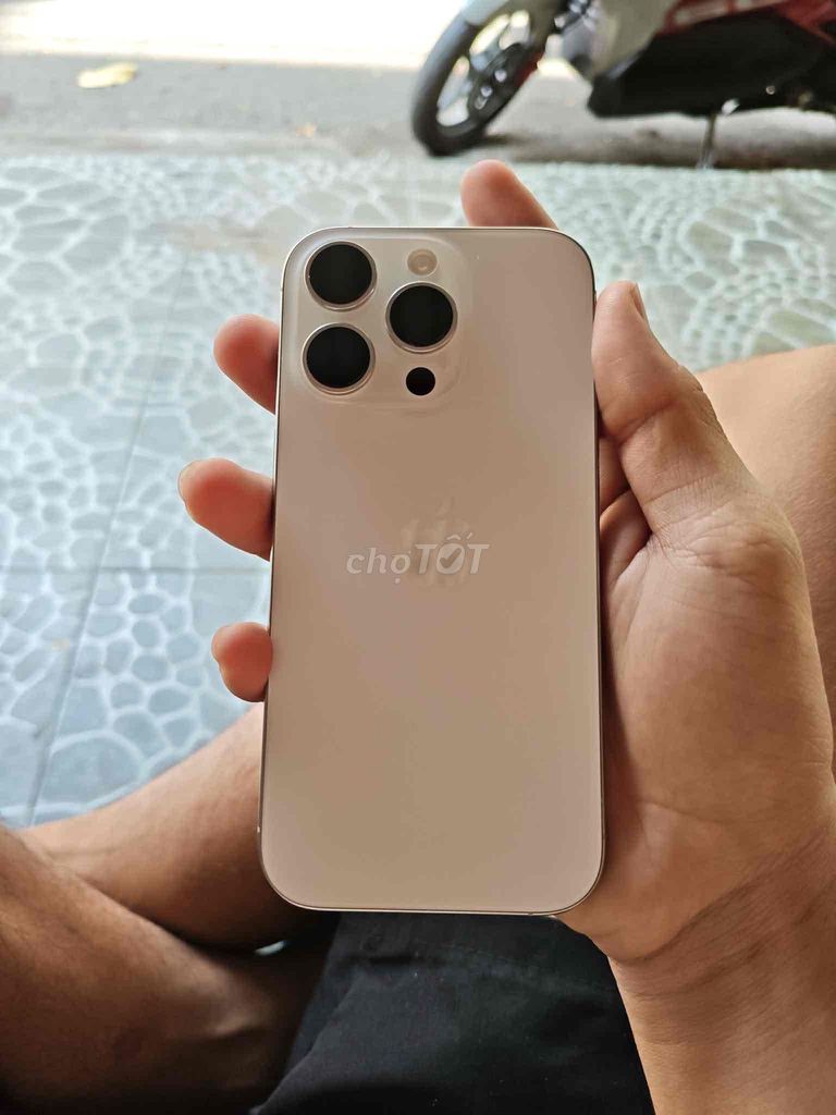 iPhone 16 Pro 128GB Trắng VN/A 99% mới. Mua bán Điện thoại tại Quận Tân Bình Tp Hồ Chí Minh được đăng bởi Ut hình 1