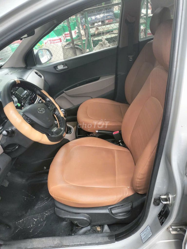 Hyundai Grand i10 2014   bản đủ  MT. Mua bán Ô tô tại Quận Cầu Giấy Hà Nội được đăng bởi Thắng Vũ hình 5