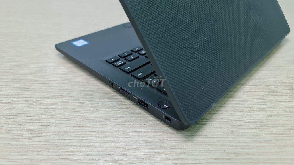 Dell 7400 i7 Mỏng Nhẹ Mạnh cho HS, SV học cùng AI. Mua bán Laptop tại Quận 10 Tp Hồ Chí Minh được đăng bởi Đinh Thị Hoài hình 1