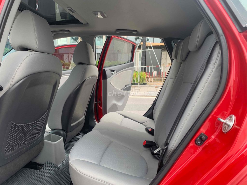 Hyundai Accent 2014 1.4 AT Hatchback nhập khẩu. Mua bán Ô tô tại Quận Tây Hồ Hà Nội được đăng bởi anh hữu hình 9