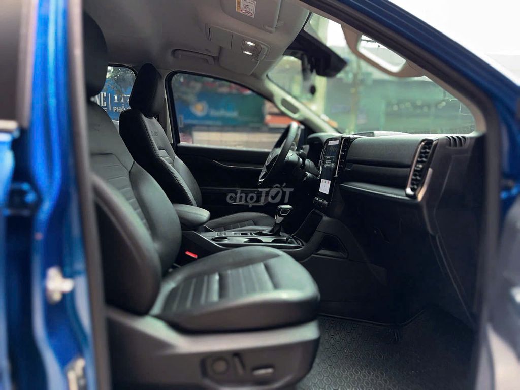 Ford Everest Sport 4x2 2023 Xanh. Mua bán Ô tô tại Quận 3 Tp Hồ Chí Minh được đăng bởi Duy Vỹ hình 10