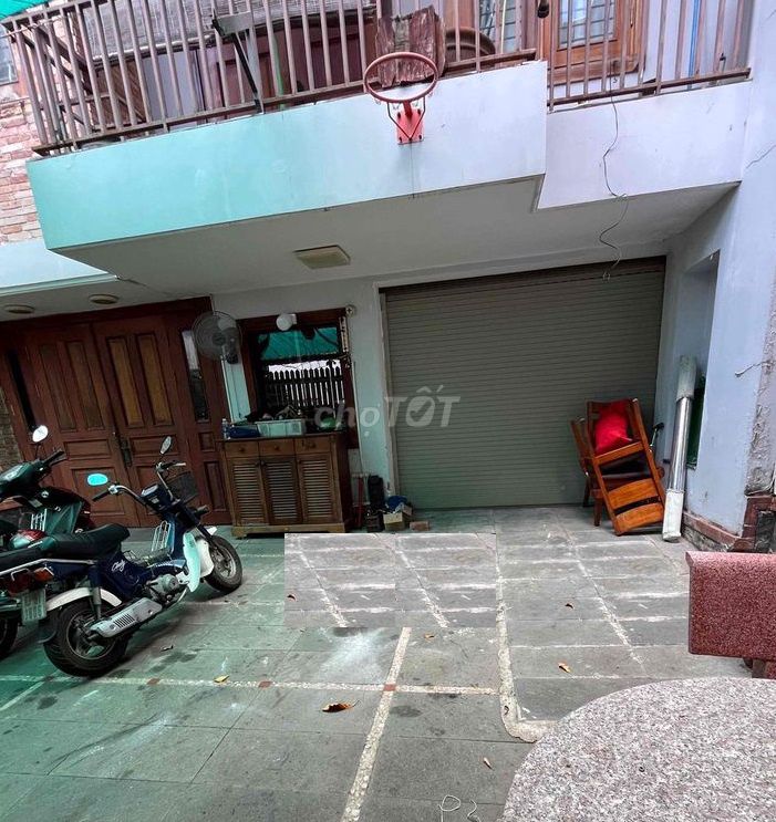cho thuê biệt thự 180m2 1 trệt 2L 3pn đường  Hoàng Diệu 2 Thủ Đức 30tr