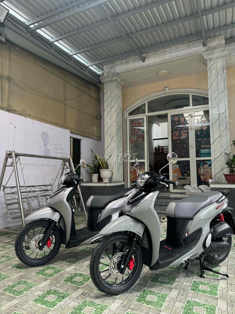 Sh Mode ABS Xám Thể Thao 2025 Mới 99.99%. Mua bán Xe máy tại Huyện Hóc Môn Tp Hồ Chí Minh được đăng bởi Nguyễn Phong hình 2