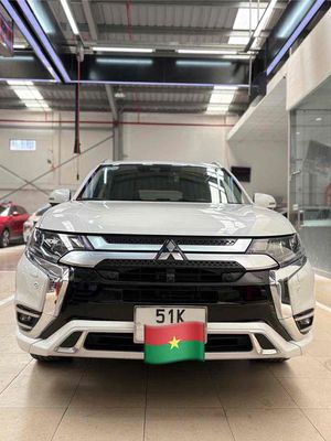 Mitsubishi Outlander 2022 Premium - 26000km. Mua bán Ô tô tại Quận 7 Tp Hồ Chí Minh được đăng bởi Phương Tùng
