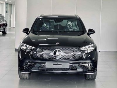 Cần bán GLC300 lướt chuẩn 1.000km. Mua bán Ô tô tại Quận 7 Tp Hồ Chí Minh được đăng bởi Huy Huỳnh