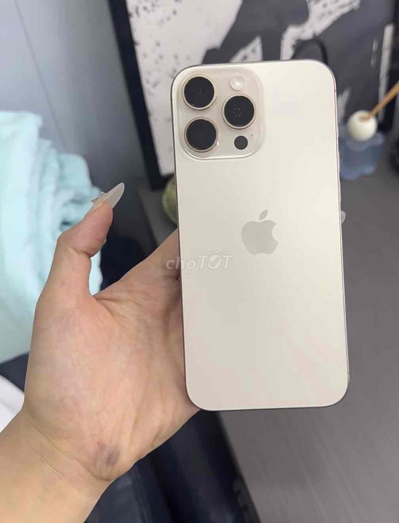 Apple iPhone 16 Pro Max 256GB Vàng Quốc tế. Mua bán Điện thoại tại Thành phố Thủ Đức Tp Hồ Chí Minh được đăng bởi Phương Thanh hình 1