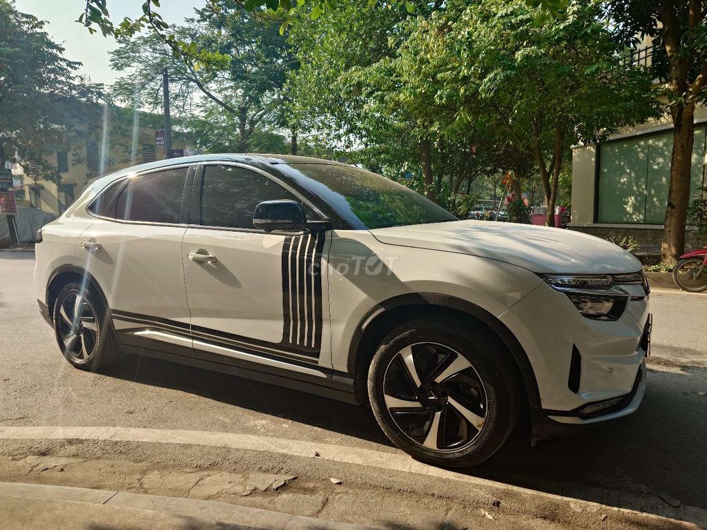 VinFast VF 8 2024 Trắng. Mua bán Ô tô tại Quận Hà Đông Hà Nội được đăng bởi Mr Cường hình 18