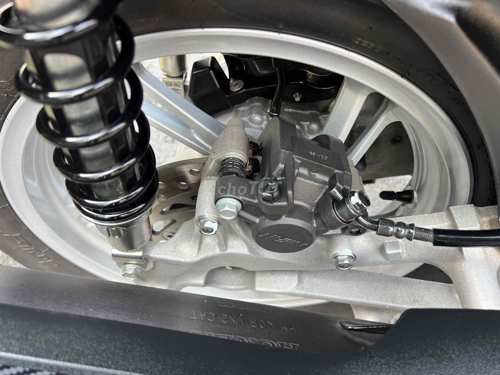 Honda SH125 CBS 2024 Trắng 8000 km. Mua bán Xe máy tại Quận Ô Môn Cần Thơ được đăng bởi Huỳnh Thắng hình 15