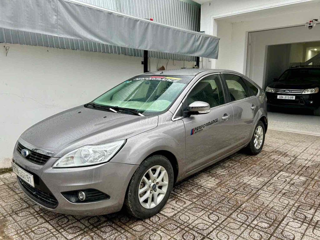 Ford Focus 2010 1.8 AT Xám. Mua bán Ô tô tại Huyện Phú Tân An Giang được đăng bởi Bùi Quốc Thái hình 1
