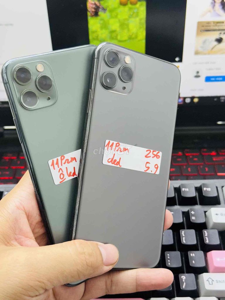 Apple iPhone 11 Pro Max 256GB Xám. Mua bán Điện thoại tại Thành phố Dĩ An Bình Dương được đăng bởi Phúc hình 1