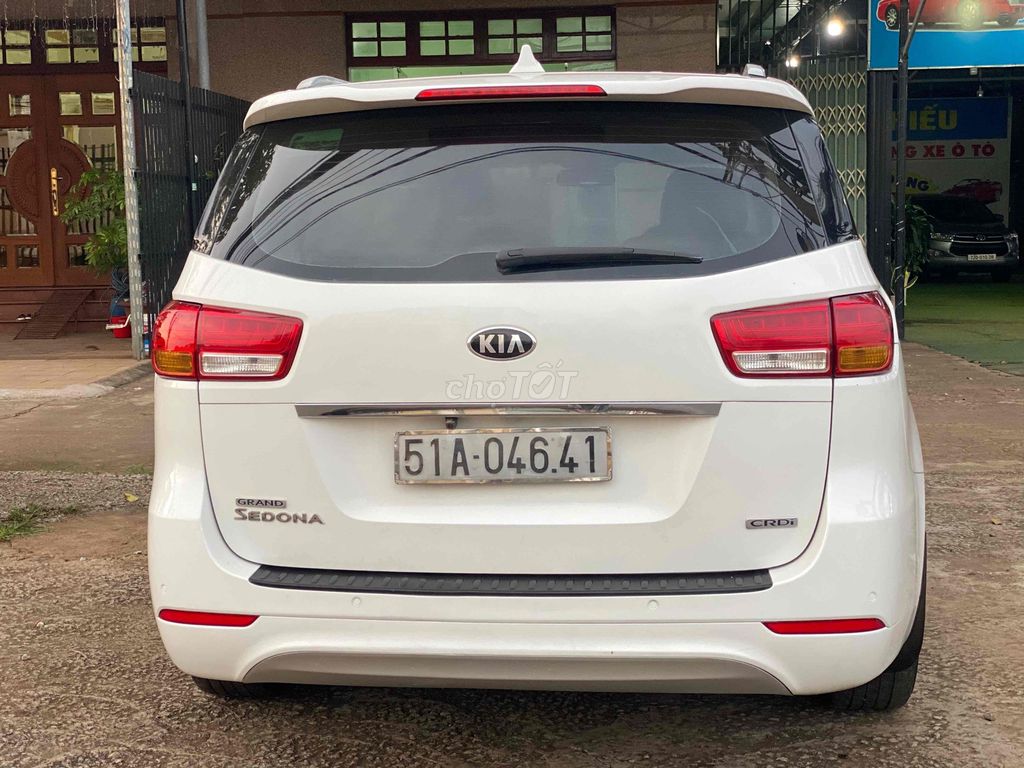 Kia Sedona 2016 2.2 Dầu Trắng. Mua bán Ô tô tại Thành phố Long Khánh Đồng Nai được đăng bởi Mr hiếu hình 4
