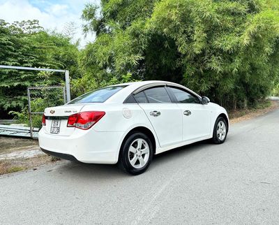 Cần bán nhanh xe chevrolet cruzbản LTZ số tự. Mua bán Ô tô tại Thành phố Thủ Dầu Một Bình Dương được đăng bởi nguyentruc