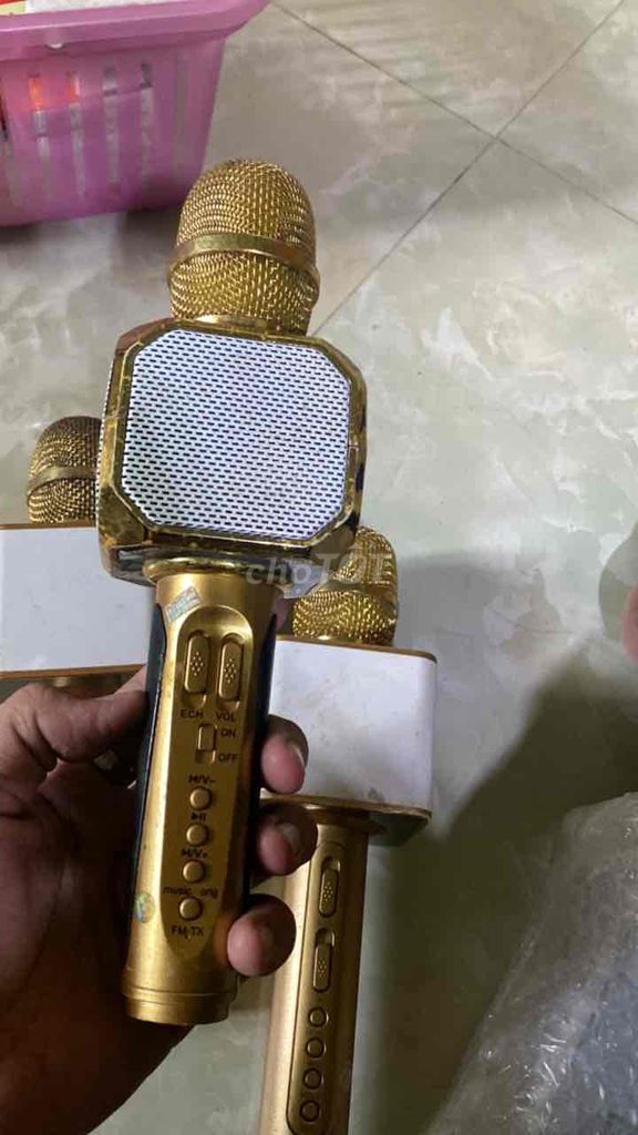 Micro karaoke SD10 Vàng. Mua bán Tivi, Âm thanh tại Quận Bình Thuỷ Cần Thơ được đăng bởi Triều Trần hình 1