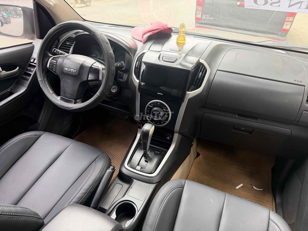 Isuzu Dmax 2015 số at máy 2.5 máy số zin chất cho. Mua bán Ô tô tại Quận Ba Đình Hà Nội được đăng bởi lê phi hình 12