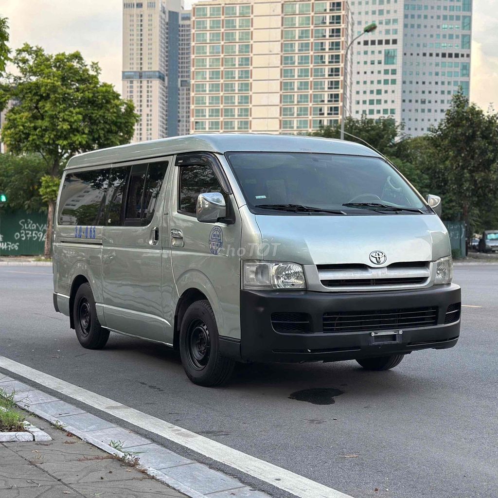 Toyota Hiace 2007 tải trọng 800kg 6 chỗ ngồi. Mua bán Ô tô tại Quận Bắc Từ Liêm Hà Nội được đăng bởi Tô Văn Tiến hình 1