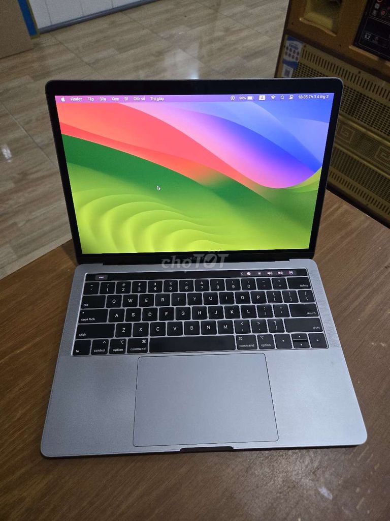 Macbook pro 2019 touchbar 13" i5/16g/256g zin đẹp.