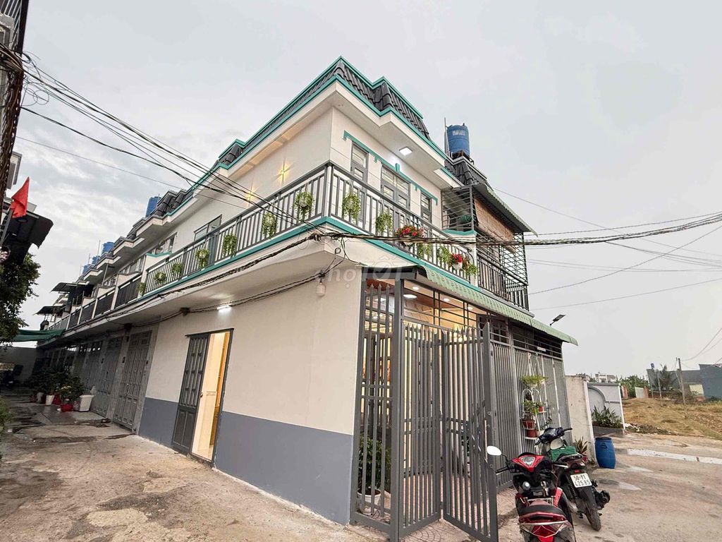Nhà góc 2mt hẻm oto quay đầu, đường tỉnh lộ 9 Mỹ Hạnh Nam