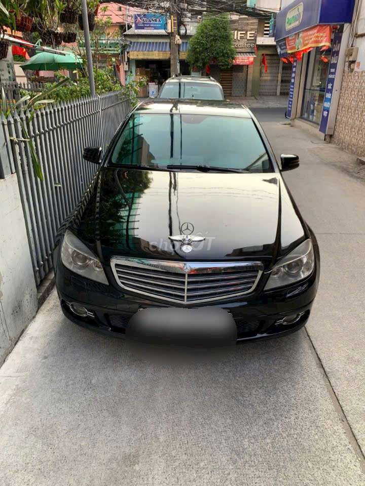 Mercedes Benz C Class 2009 C230 đen sang trọng.. Mua bán Ô tô tại Quận 4 Tp Hồ Chí Minh được đăng bởi Nhã hình 4
