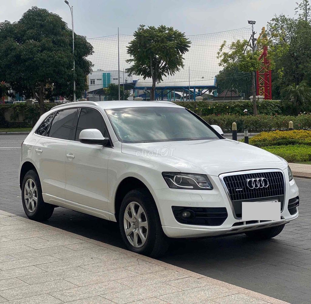 Audi Q5 2.0AT 2012 nhập Đức xe cực chất. Mua bán Ô tô tại Quận Long Biên Hà Nội được đăng bởi Hoàng Thanh auto hình 1