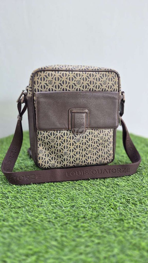 Túi đeo chéo Louis Quatorze Da Nâu. Mua bán Túi xách tại Huyện Nhơn Trạch Đồng Nai được đăng bởi Túi Si Ngọc Khánh  hình 1