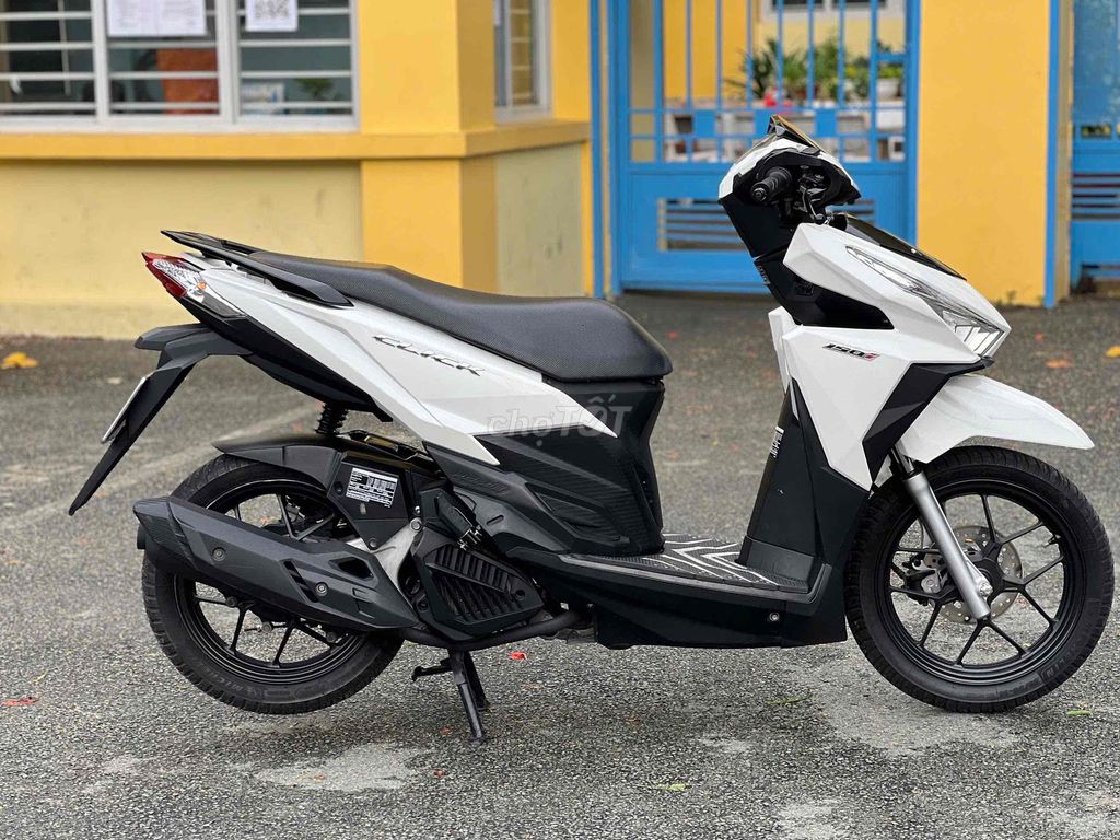 HONDA CLICK THÁI 2017 BSTP CHÍNH CHỦ KHOÁ SMK. Mua bán Xe máy tại Thành phố Thủ Đức Tp Hồ Chí Minh được đăng bởi Xe Máy Nguyễn Phụng hình 2