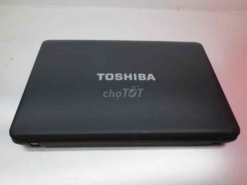 Laptop Toshiba Satellite Series i3/4GB/320GB