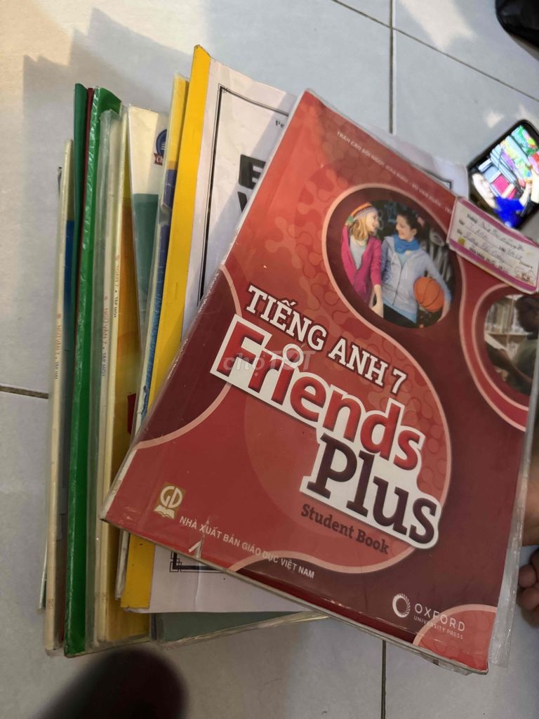 Sách giáo khoa Tiếng Anh 7 Friends Plus. Mua bán Sách tại Quận Bình Tân Tp Hồ Chí Minh được đăng bởi Phụng Đinh hình 1