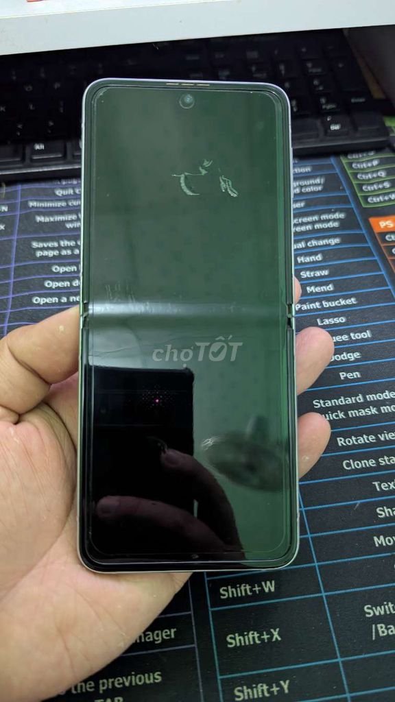 Bán nhanh Samsung Galaxy Z Flip3 5G sọc màn. Mua bán Điện thoại tại Huyện Thoại Sơn An Giang được đăng bởi Tấn Phước hình 1